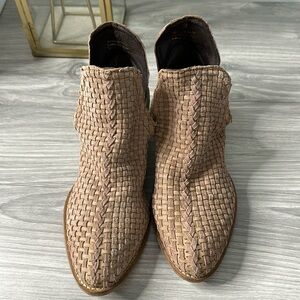 Very Volatile booties in good condition